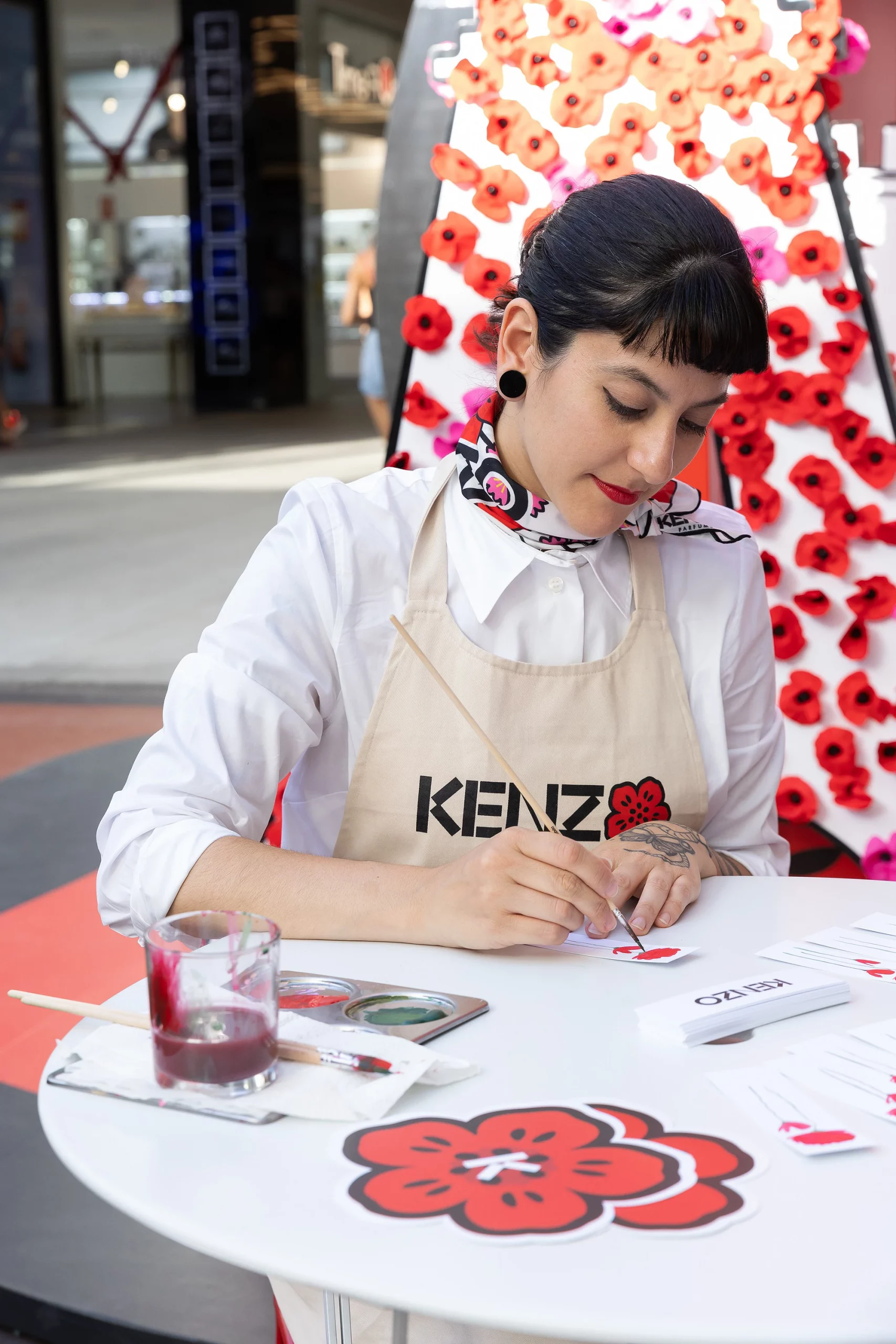 Specialized profile creating a product experience for Kenzo
